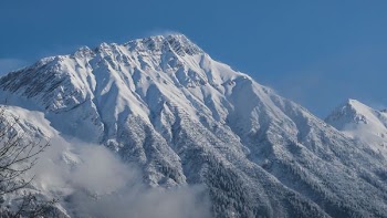 photography of snow capped mountain during daytime