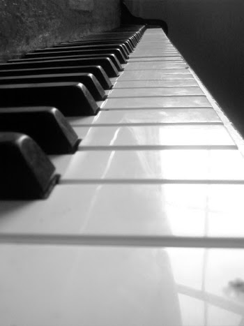 piano keys 1.jpg