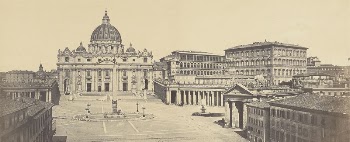 Piazza of St. Peter's | Free Photo - rawpixel