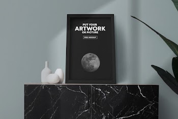 Picture Frame Free Mockup