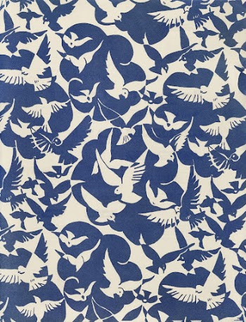 Pigeons in white and blue | Free Photo Illustration - rawpixel
