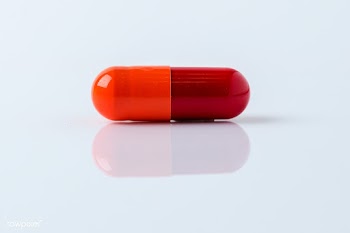 Pill for viral disease on a white background | Free  photo - 2296768