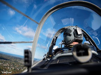 Pilot view | Free public domain photo - 439990