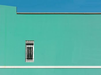 Pink and White House With White Window Blinds · Free Stock Photo
