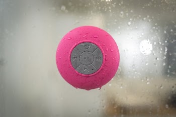 Pink Blutooth Speaker Ad