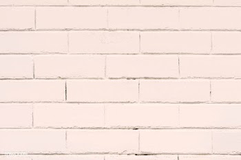 Pink brick wall background | Free stock vector - 915912