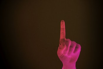 Pink neon hand, dark background | Free Photo - rawpixel