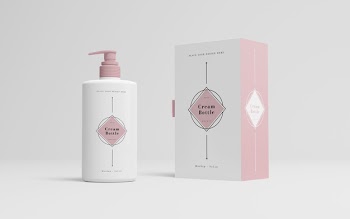 Pink packaging of cosmetic products Free Psd