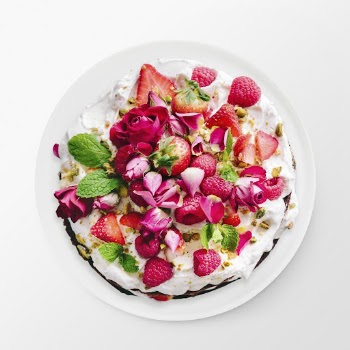 Pink Persian love cake, food | Free PSD - rawpixel
