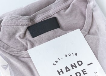 Pink top in a plastic package mockup Free Psd