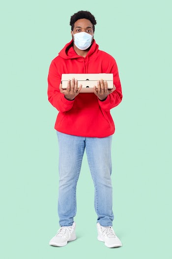 Pizza delivery man  during the new normal | Free stock photo | High Resolution image