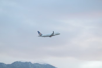 Plane flying out of palm springs airport