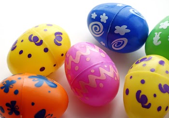 PLASTIC_EASTER_EGGS.jpg