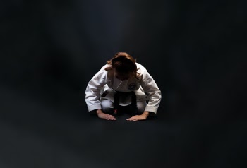 Please specify the source from: 
www.hthaostudio.com 
when upload to your page