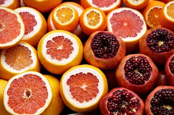 Pomegranate and orange fruits. Original | Free Photo - rawpixel
