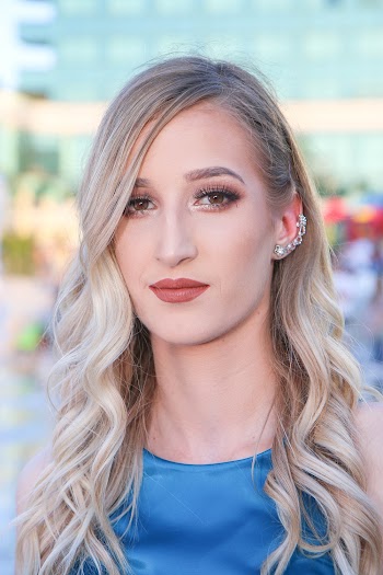 Portrait Photography of Woman With Blond Hair