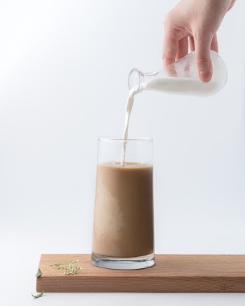 Pour the coffee into the cup