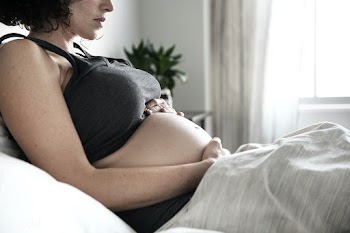 Pregnant woman during coronavirus pandemic | Free  photo - 2305216