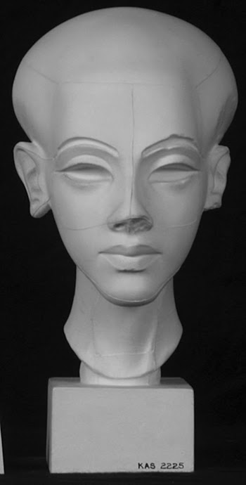 Princess of Amarna | Free Photo - rawpixel