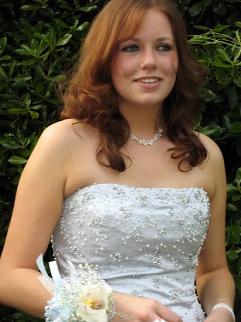promgirl.jpg