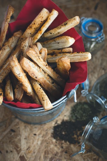Puff pastry salted snack 