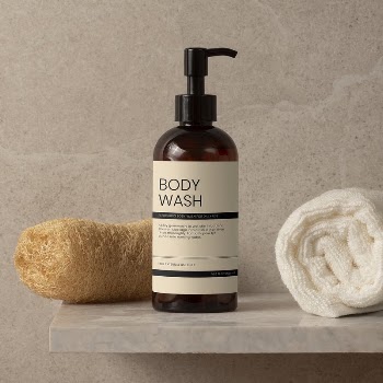 Pump bottle mockup, liquid soap | Free PSD Mockup - rawpixel
