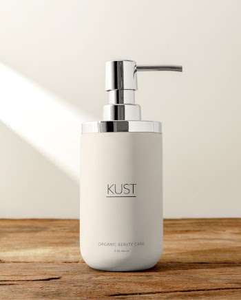 Pump bottle mockup psd, bathroom | Free PSD Mockup - rawpixel