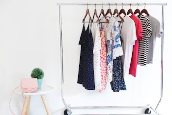 Rack Of Womens Clothing