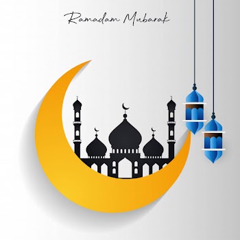 Ramadan kareem mosque in cresent moon Free Vector
