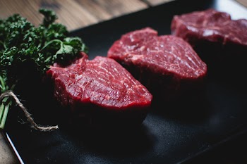 Raw beef steaks 