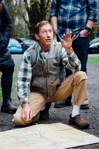 Raz explains the history of Forest Park to PSU students in Portland, Oregon.