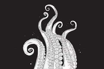 Realistic hand drawn octopus tentacles background Free Vector