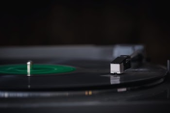 Record Player Spinning