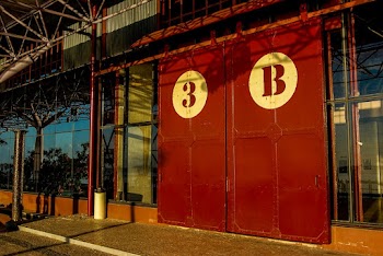 Red 3b Sliding Door