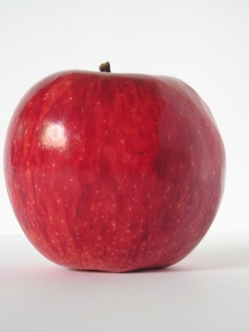 Red_Apple__4_.JPG