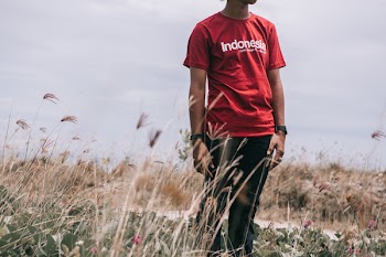 Red Crew-neck Shirt