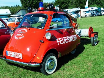 Red Feuewehr Car