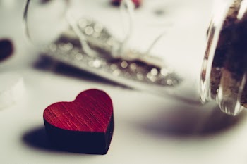 Red Heart Case Focus Photography