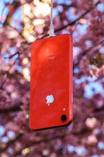 Red Iphone 8