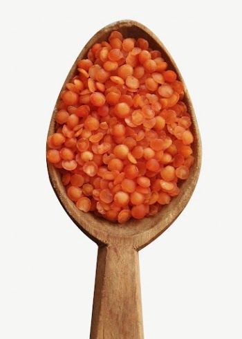 Red lentils on spoon collage | Free PSD - rawpixel