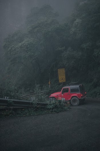 Red Suv