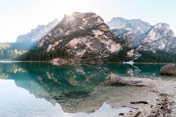 reflection landscape photography of mountain