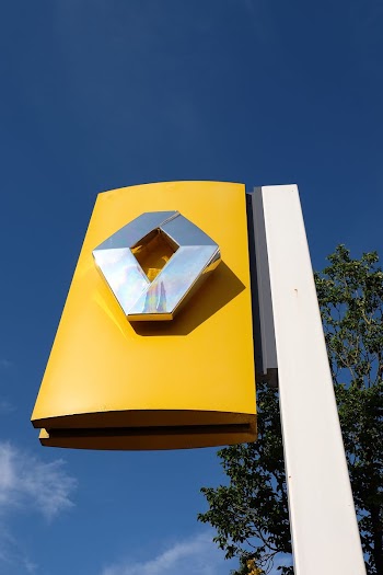Renault logo | Free Photo - rawpixel