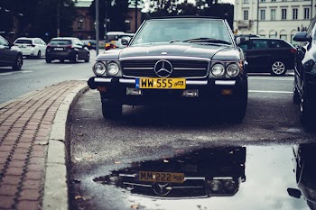 Retro Mercedes-Benz 2