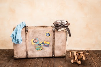 Retro nautical objects. Summer travel and adventure concept