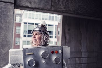 Retro Robot Suit Free Photo 