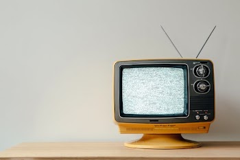 Retro TV With Static On-Screen