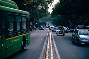 Roads in New Delhi | Free Photo - rawpixel