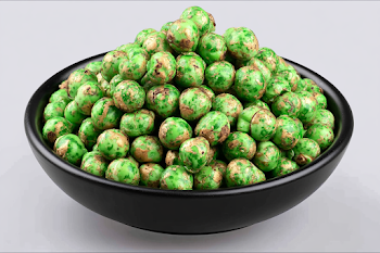 Roasted Green Peas in Matte Black Bowl