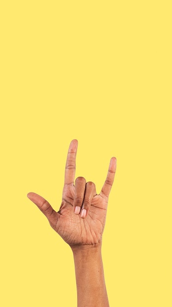 Rock n roll hand gesture | Free stock photo | High Resolution image